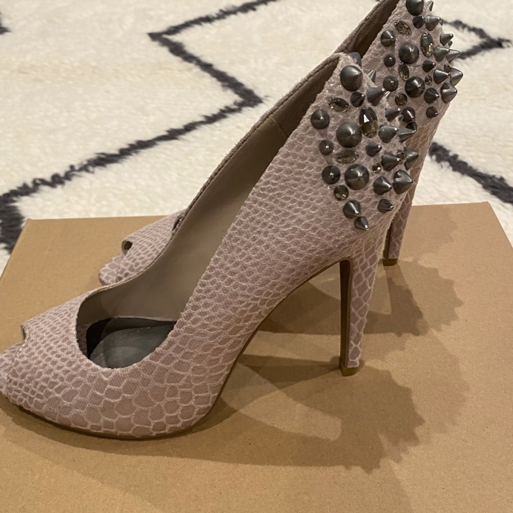 Women's Simply Vera Wang studded heels - Picture 6 of 7
